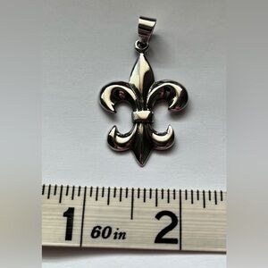Sterling Silver Fleur De Lis Pendant